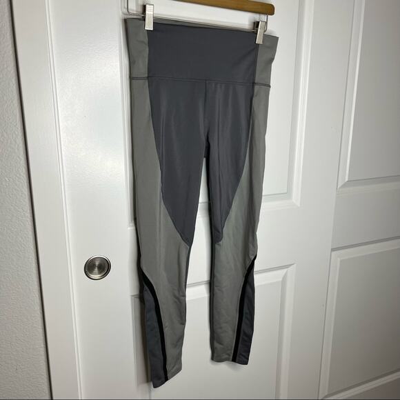 Athleta Spar Gray Colorblock High Rise 7/8 Tight Leggings Size Small - Picture 2 of 9